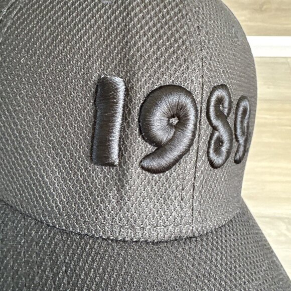 Taylor Swift 1989 T.S. Hat / Cap Black Fitted Small/medium New Era Exc Cond - Picture 3 of 13